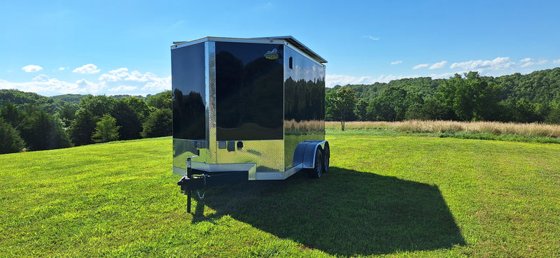 Load image into Gallery viewer, 12' Enclosed SOLAR POWERED Offgrid Self-Sufficient Trailer BASE MODEL