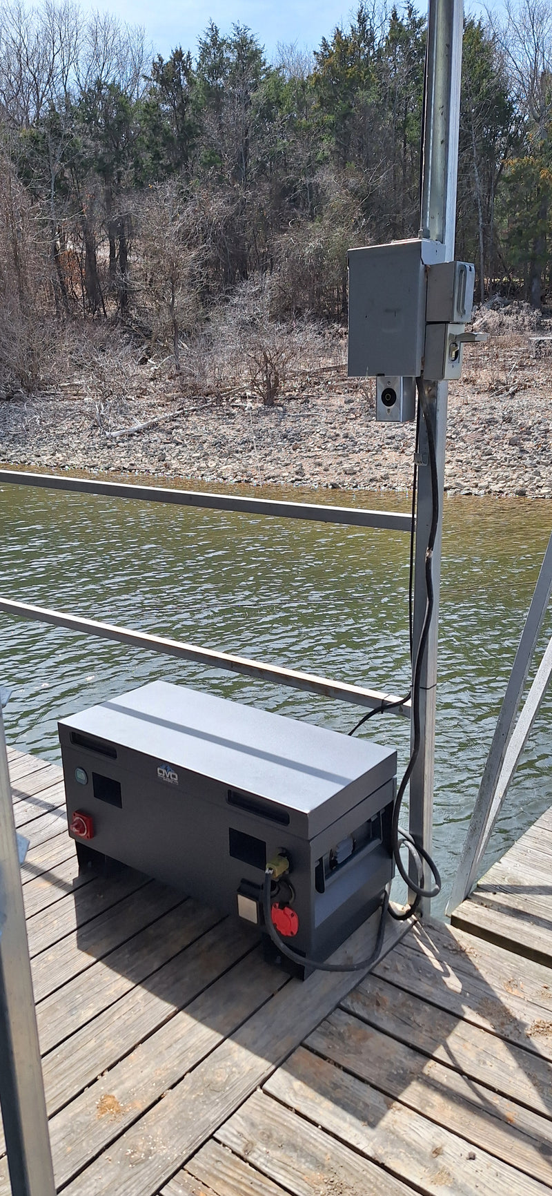 Load image into Gallery viewer, 2.2KW Boat Dock Offgrid Solar Kit - Portable with Plug and Play Connections