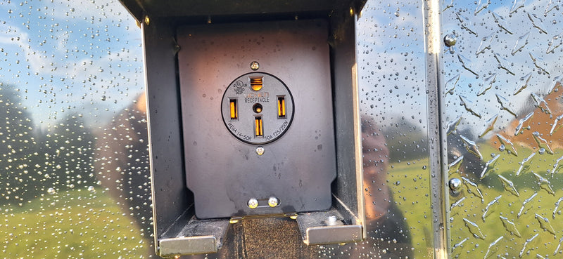 Load image into Gallery viewer, 16' Enclosed SOLAR POWERED Offgrid Self-Sufficient Trailer - SOL-ARK 15K Version with 32K Lithium Battery