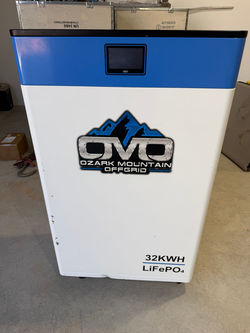 Load image into Gallery viewer, Scratch n Dent OMO Freedom Series 48V 32KW Heated LifePO4 Lithium Battery (ONLY 1 IN STOCK))