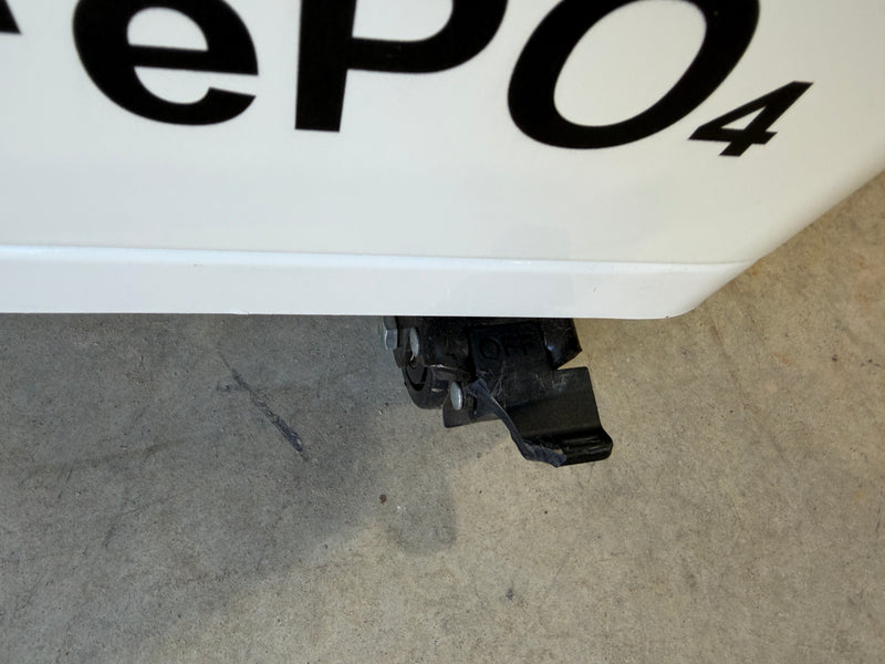 Load image into Gallery viewer, Scratch n Dent OMO Freedom Series 48V 32KW Heated LifePO4 Lithium Battery (ONLY 1 IN STOCK))