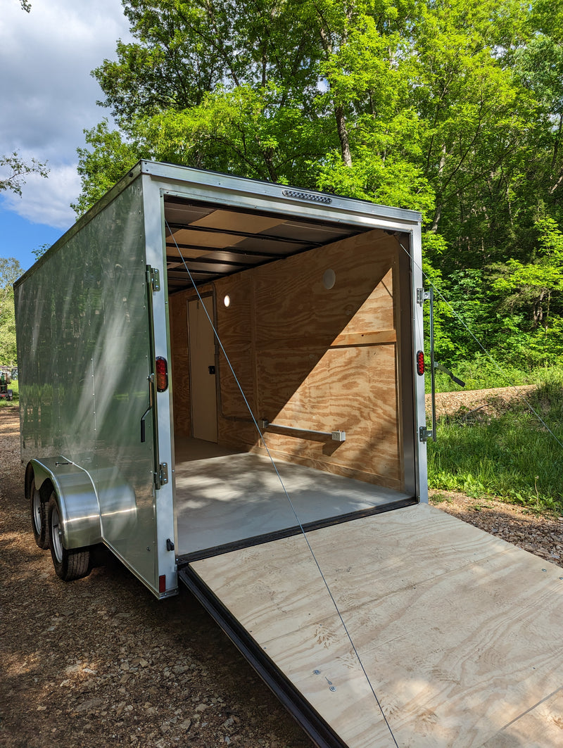 Load image into Gallery viewer, 16' Enclosed SOLAR POWERED Offgrid Self-Sufficient Trailer BASE MODEL