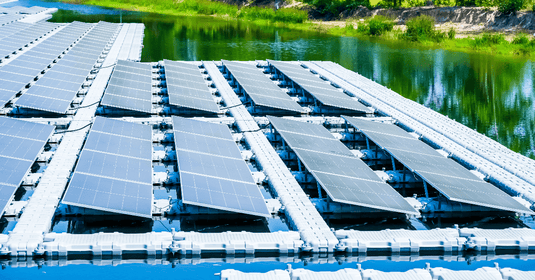 Transforming Boat Docks with Off-Grid Solar Power: A Sustainable Solution
