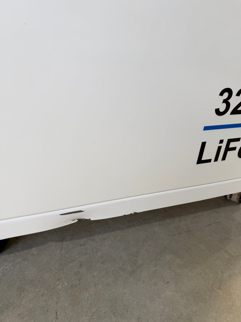 Load image into Gallery viewer, Scratch n Dent OMO Freedom Series 48V 32KW Heated LifePO4 Lithium Battery (ONLY 1 IN STOCK))
