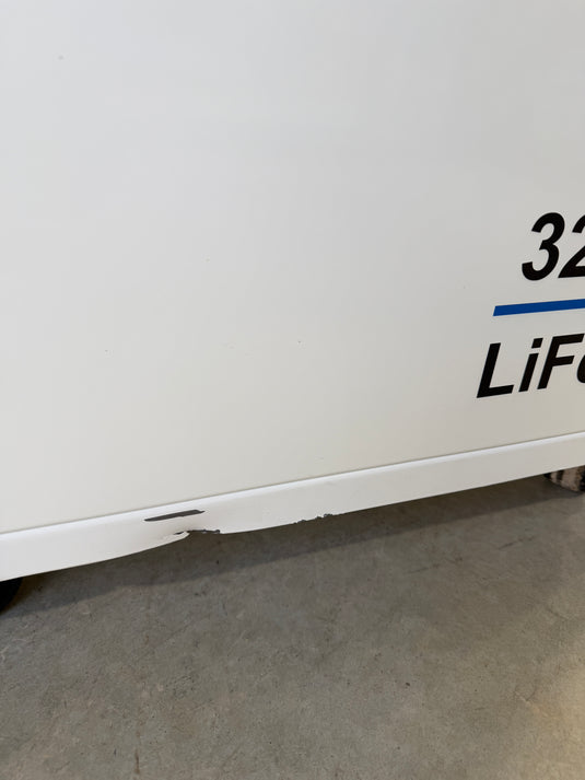 Scratch n Dent OMO Freedom Series 48V 32KW Heated LifePO4 Lithium Battery (ONLY 1 IN STOCK))